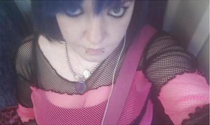 11P Chubby Big Tit Emo Slut (degrading comments welcome)