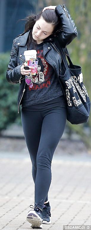 25P Celebrities in Leggings