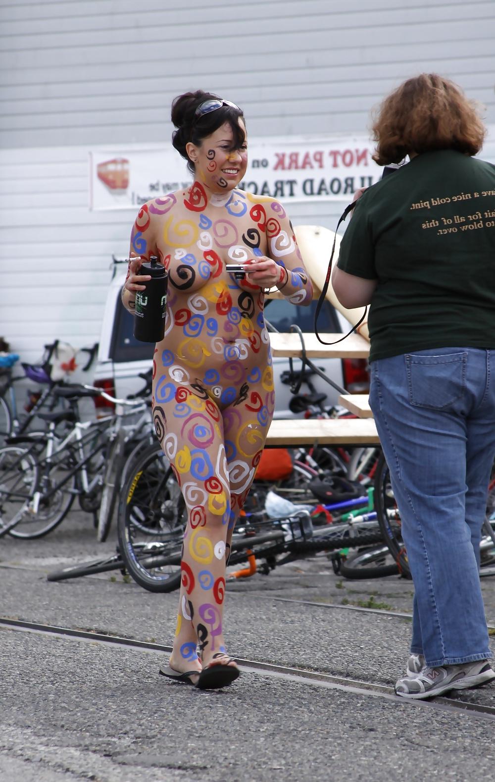 25P Street nude events