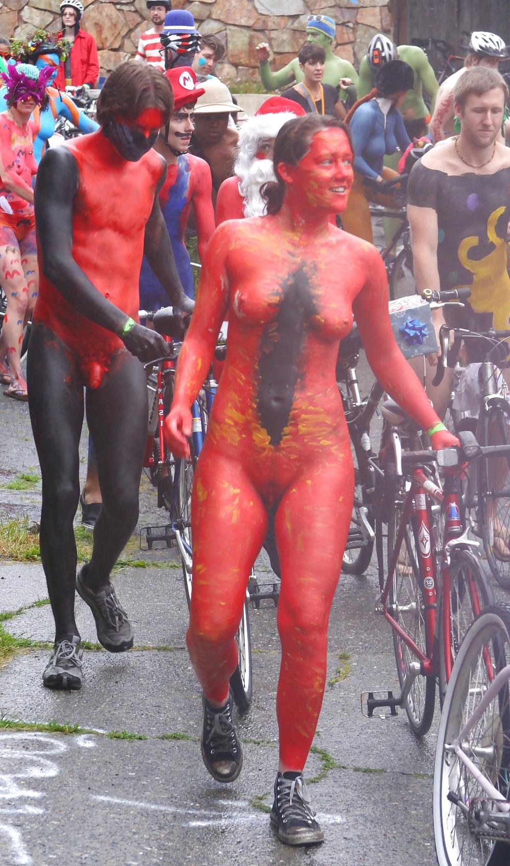 25P Street nude events