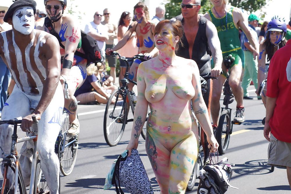 25P Street nude events