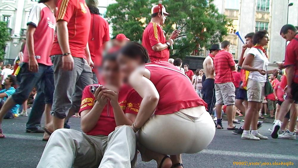 15P Candid booty