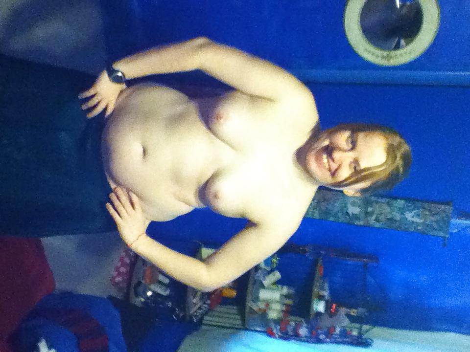 25P Amateur redhead 