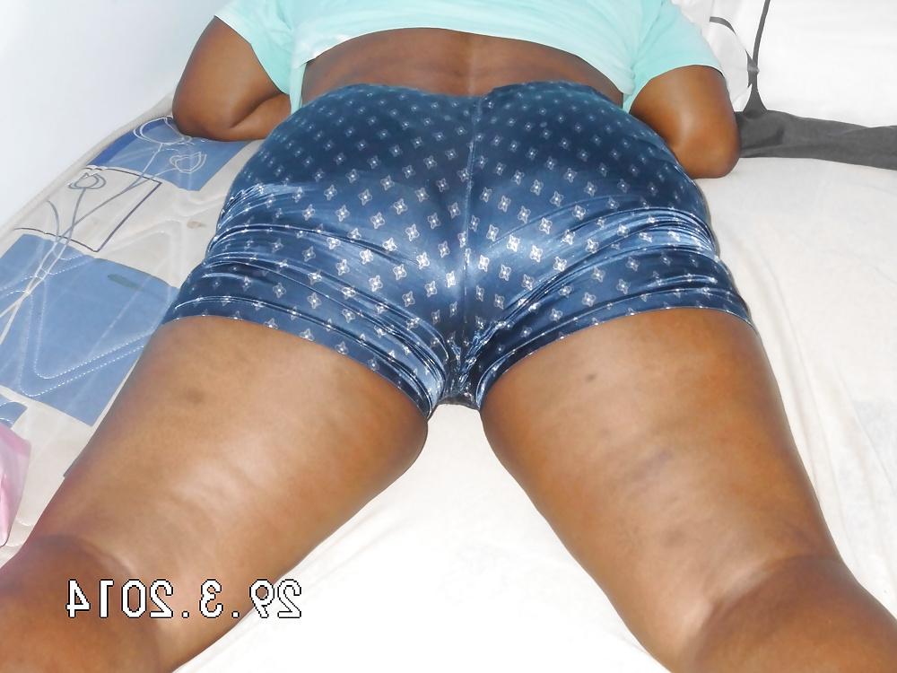 25P Big Butt Ebony big ass