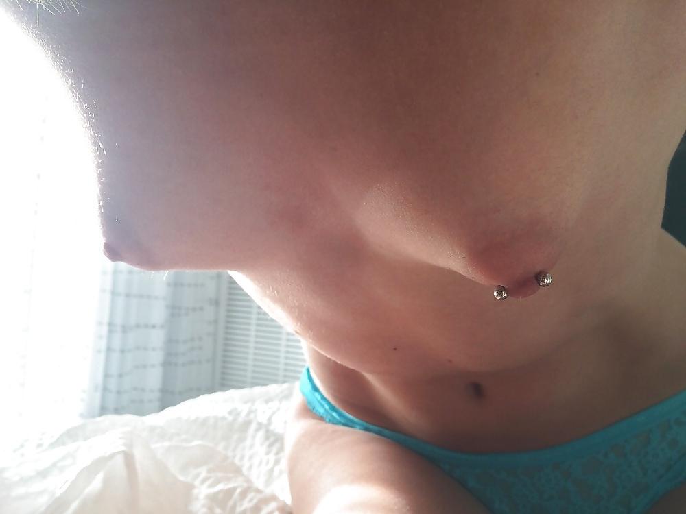 25P Brustwarzen-Piercing Teil 1