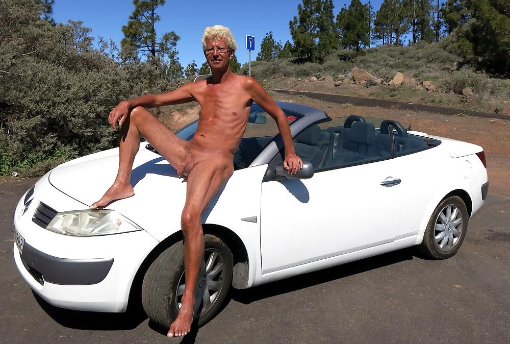 17P Naked on the street