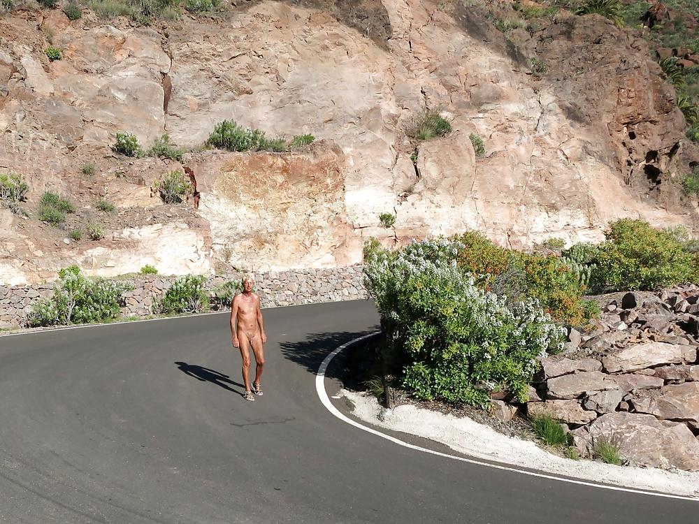 17P Naked on the street