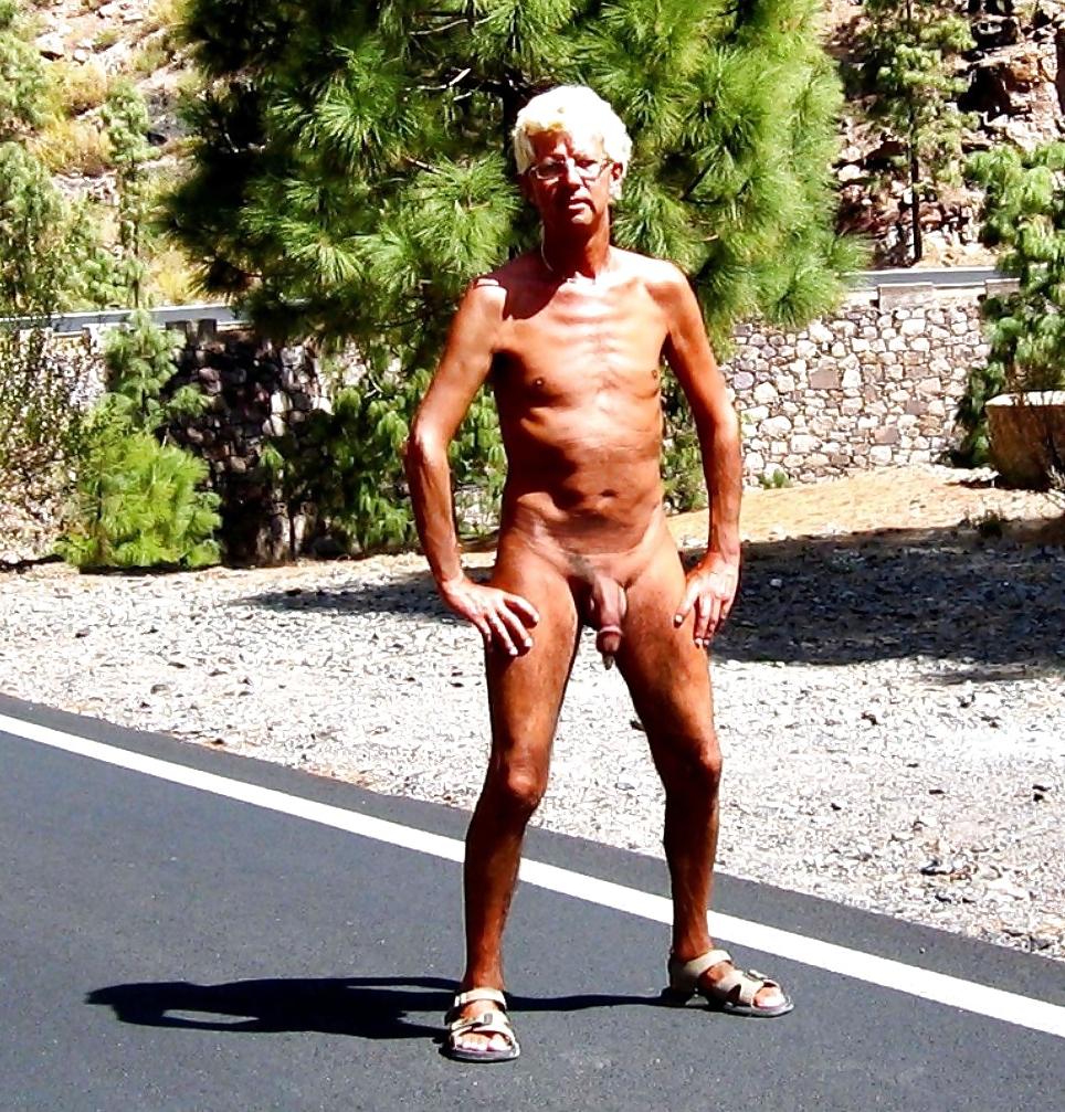 17P Naked on the street