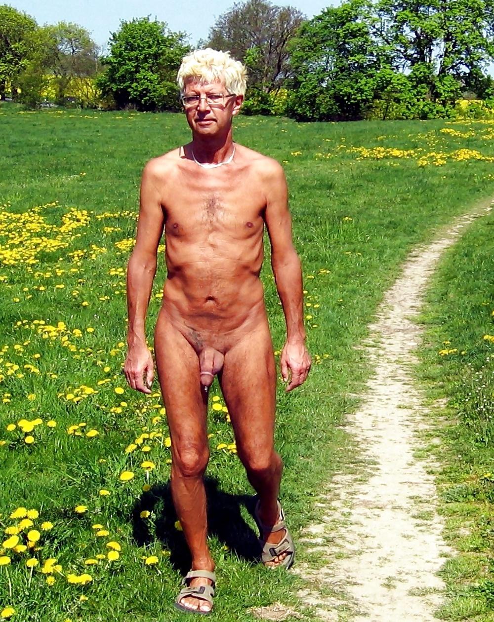 17P Naked on the street