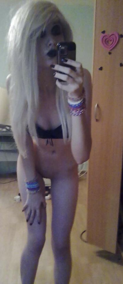 22P Emo Teen Serbia
