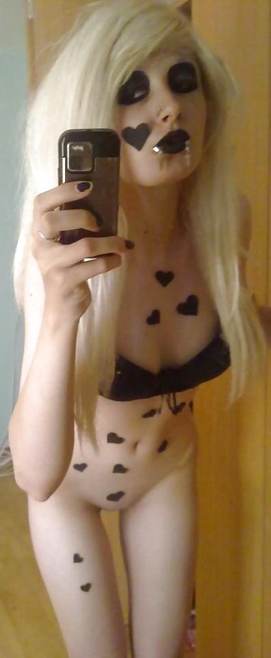 22P Emo Teen Serbia