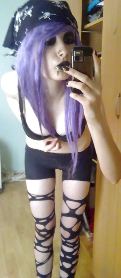 22P Emo Teen Serbia