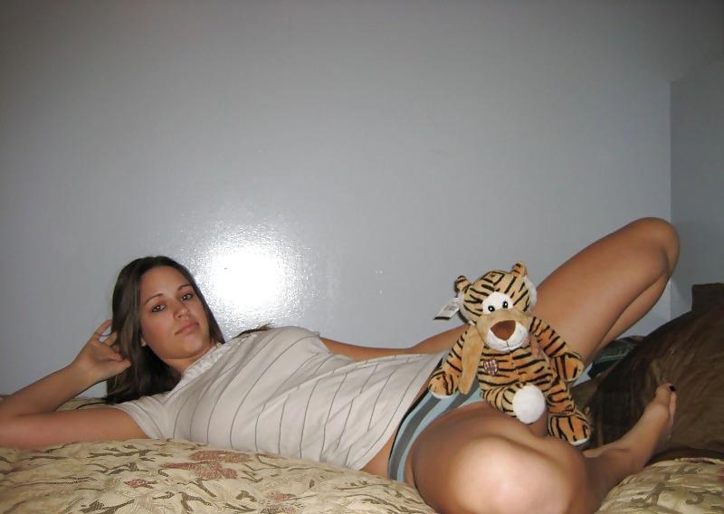 25P Emo Girls II (Perfect Body)