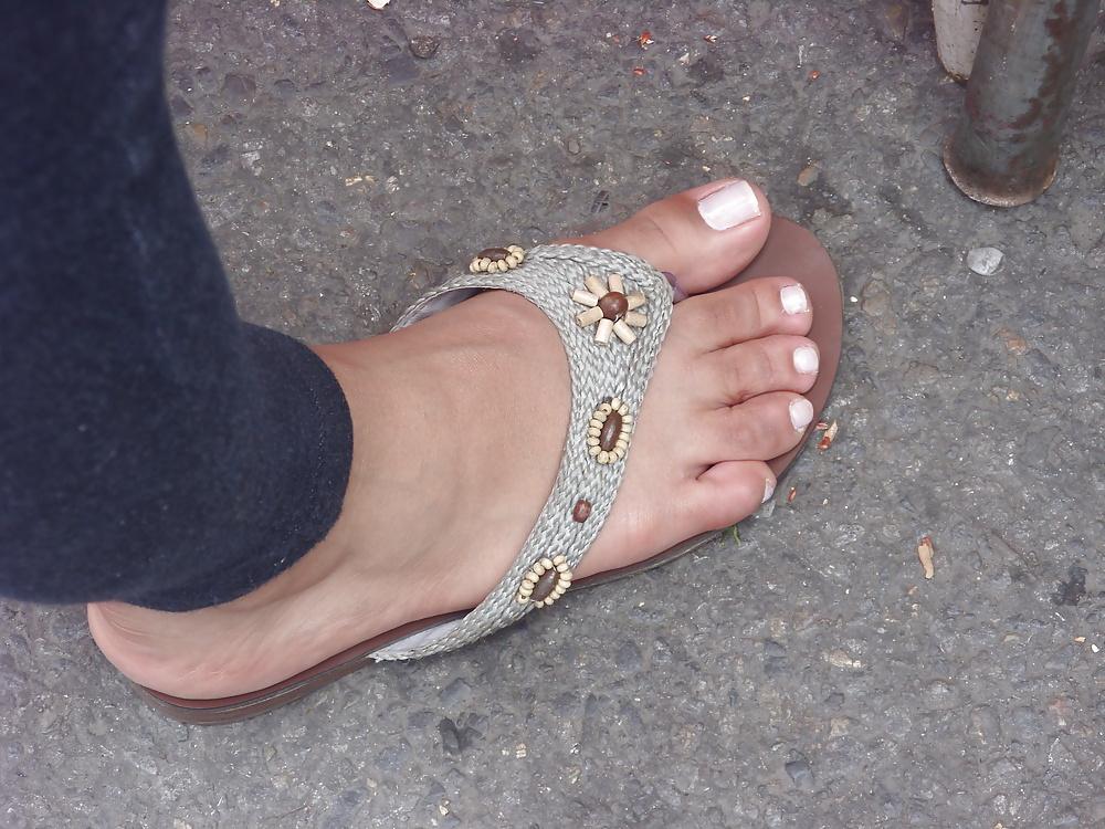 25P Street feet 3
