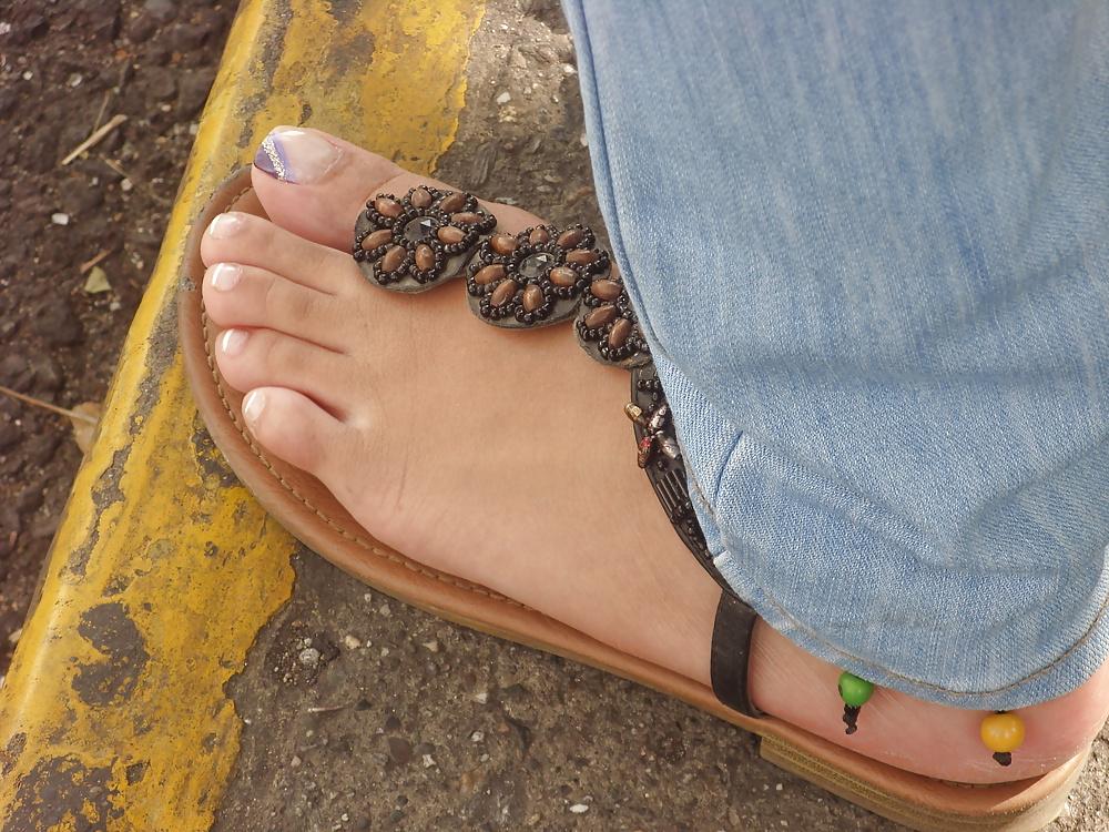 25P Street feet 3
