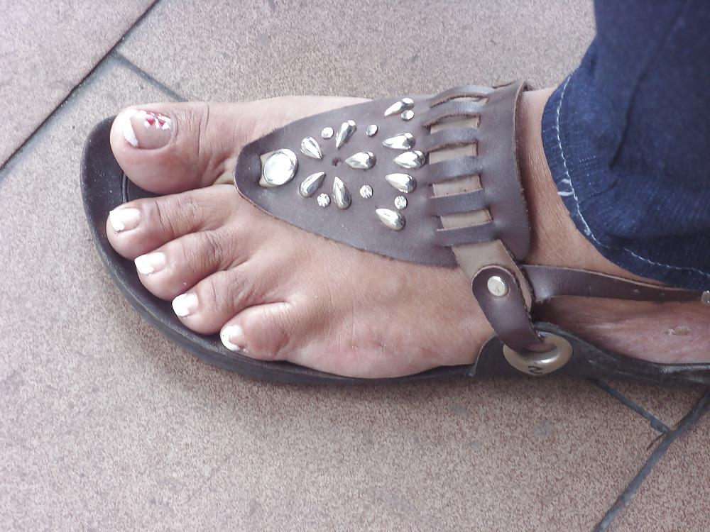 25P Street feet 3