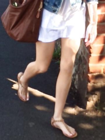 10P Candid babes 240714