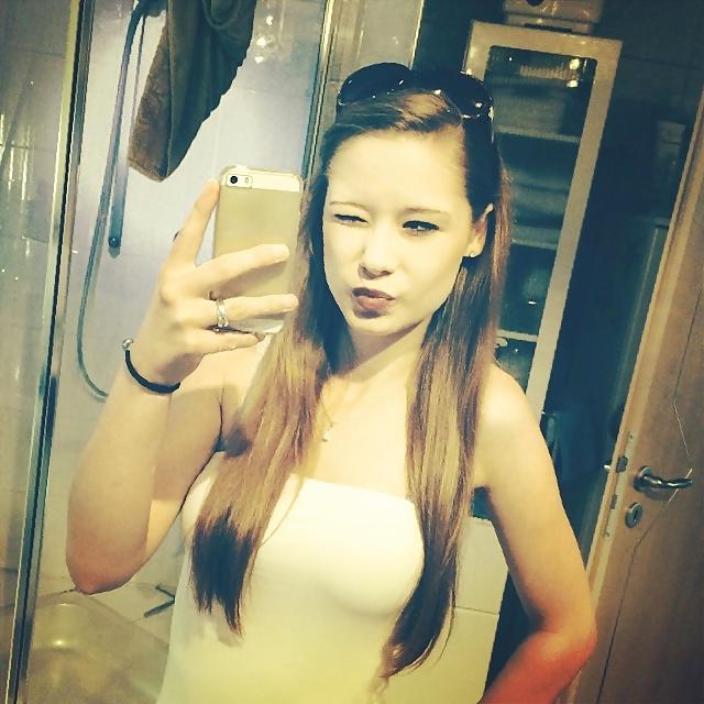 19P Hot german Girl