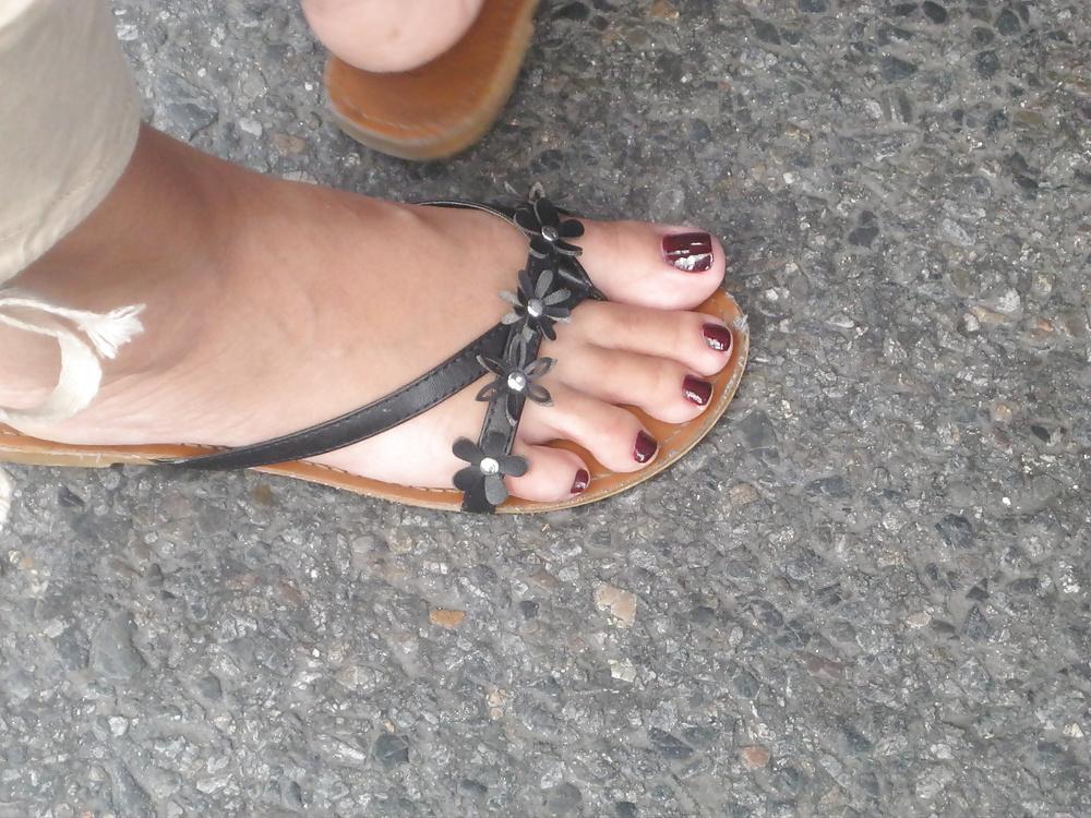25P Street feet 4