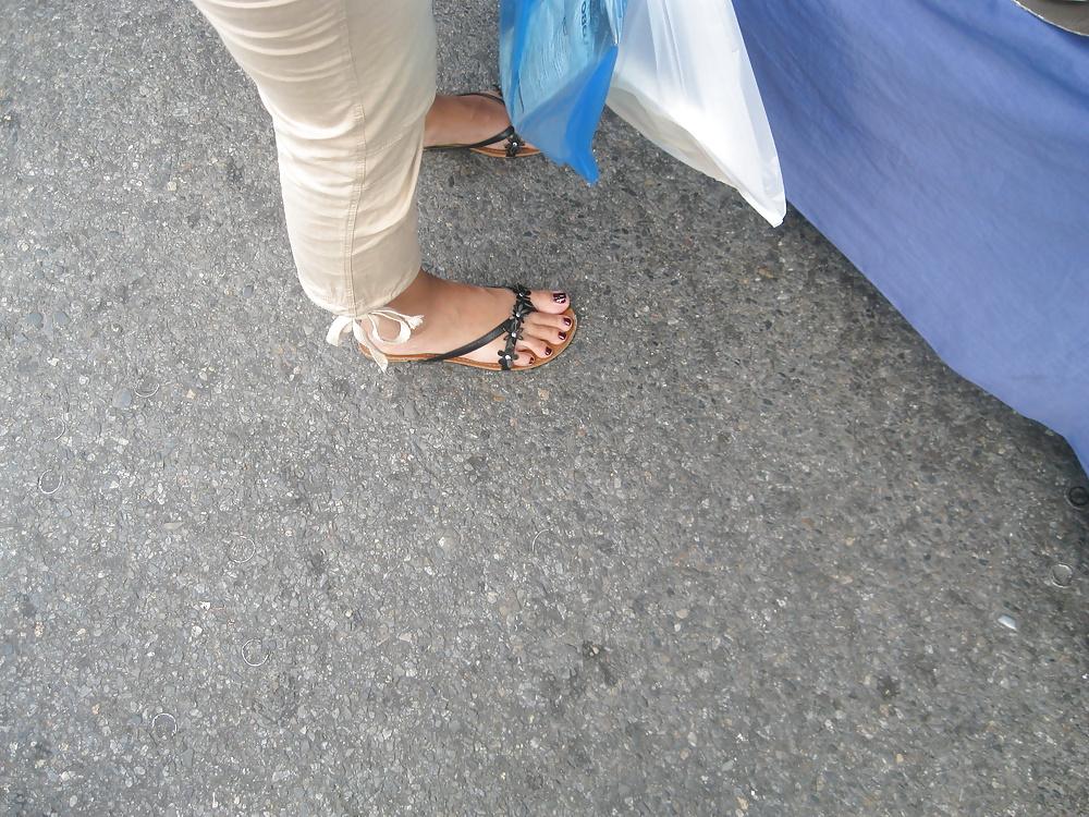 25P Street feet 4
