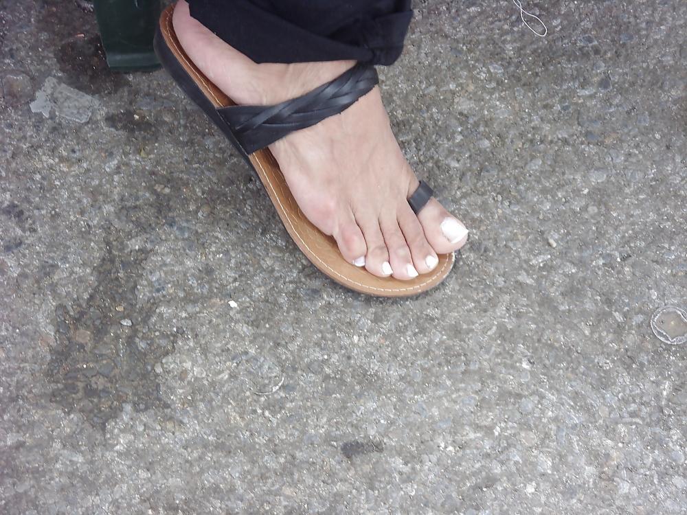 25P Street feet 4