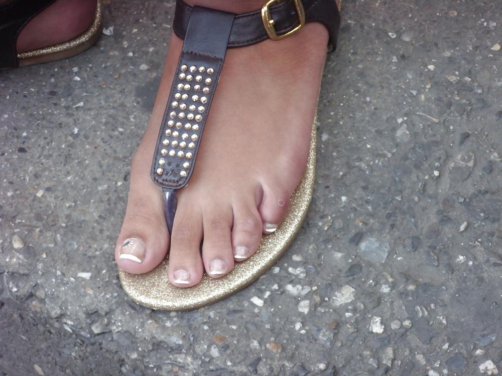 25P Street feet 4