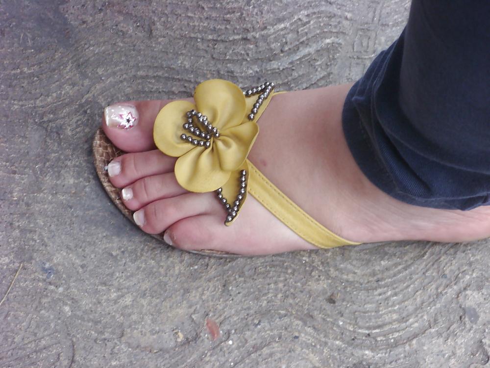 25P Street feet 4