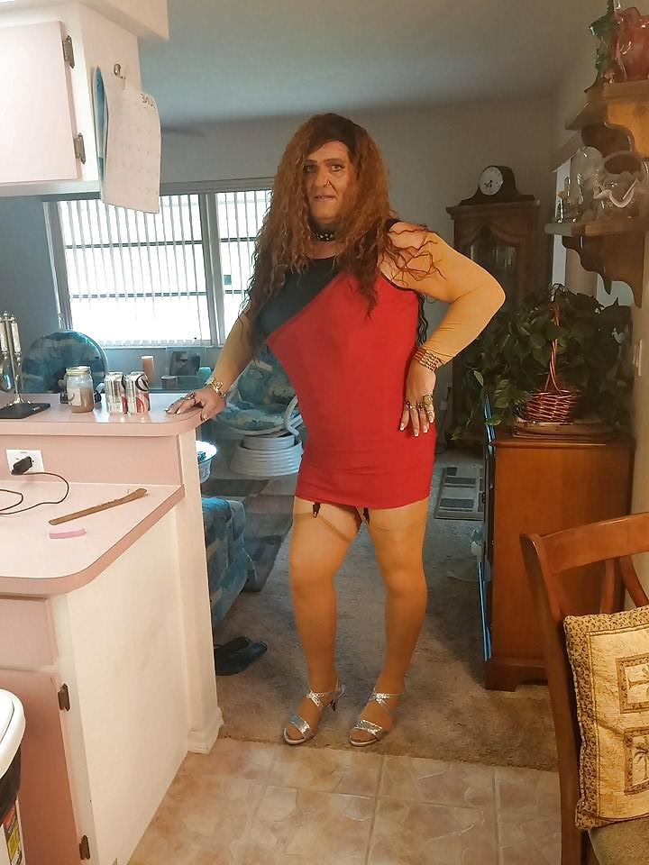 8P Me bein a sissy crossdresser