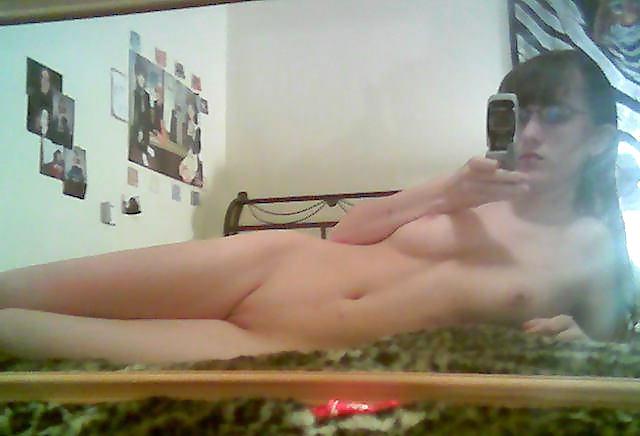 25P Selfie Amateur Babes - vol 89!