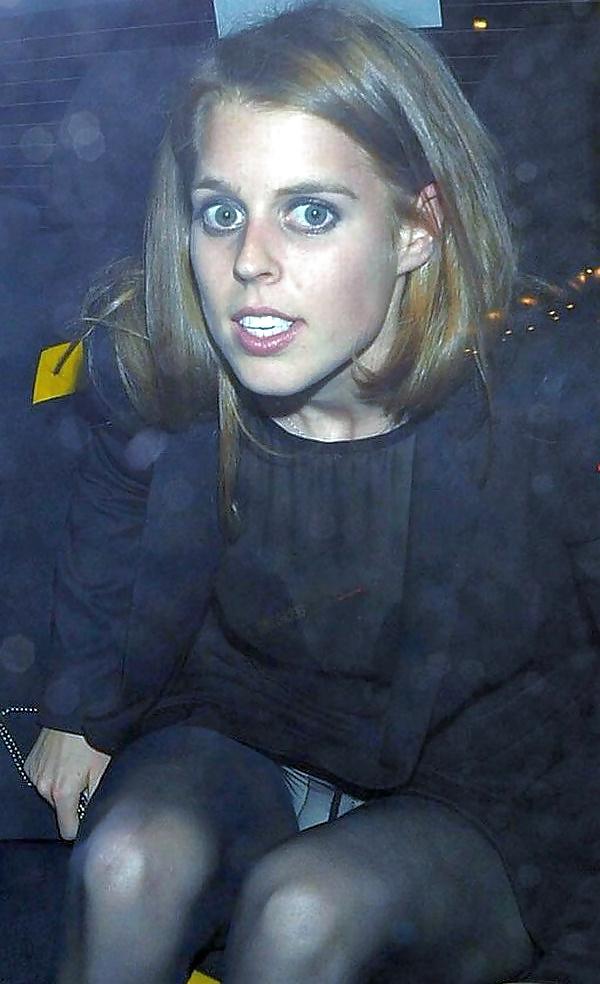16P Celebrities Pantyhose