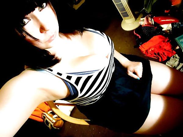 25P My collection 70 : hot busty emo