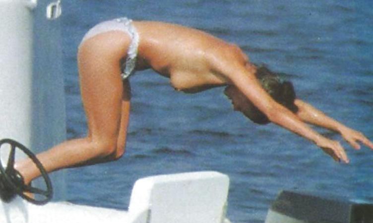25P Hot and naked celebrities