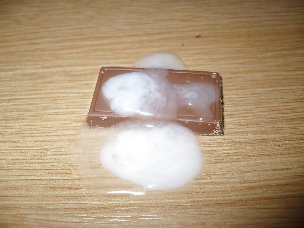 25P Cum on Food III