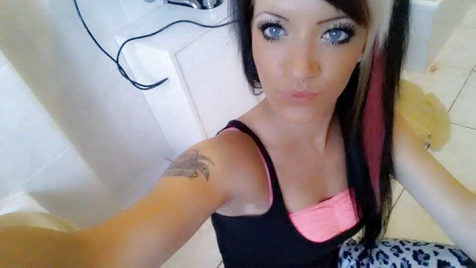 18P Hot east german bitches - please comment