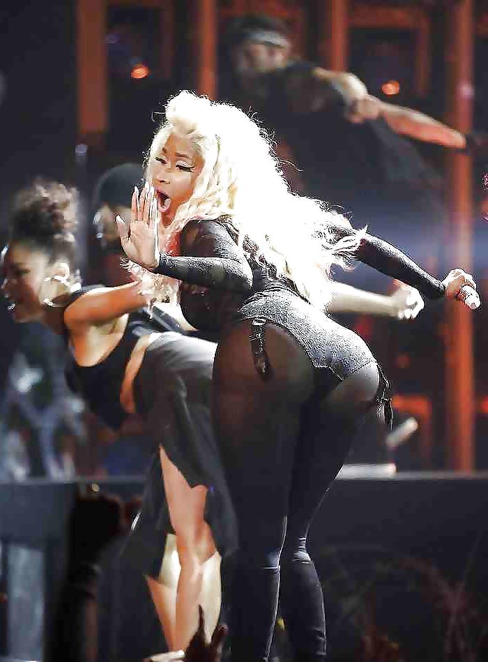 25P nicki minaj her big booty thick ass and her dildo