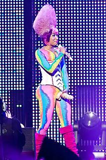 25P nicki minaj her big booty thick ass and her dildo