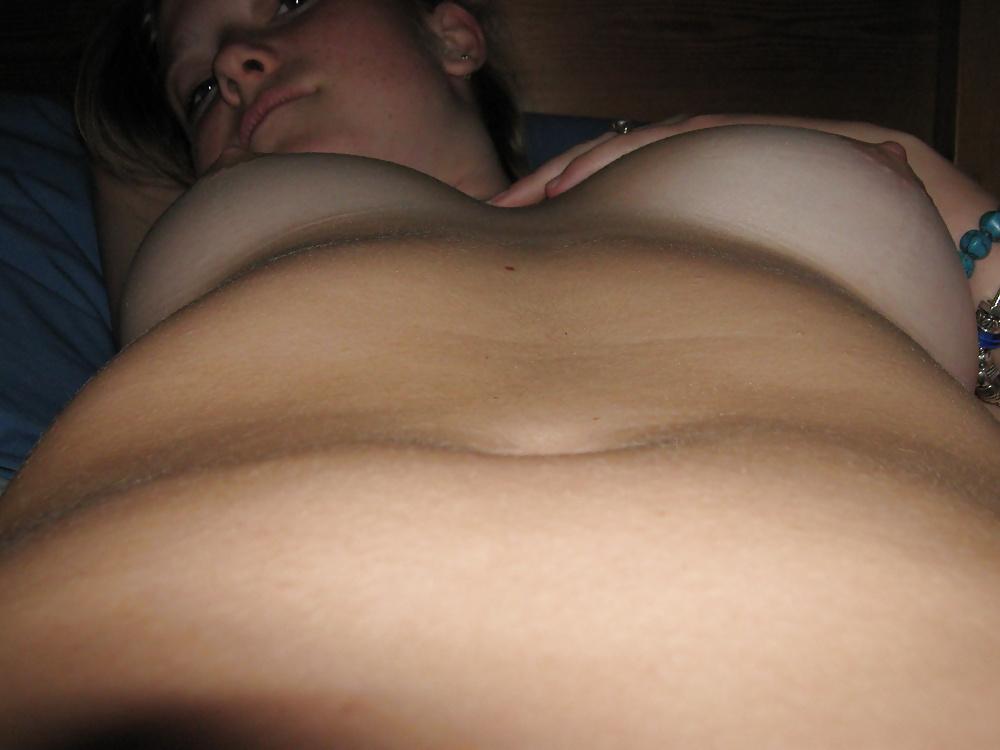 21P Hot English minx