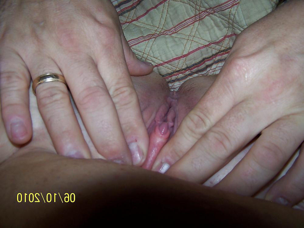 25P Jessica Has A Big Clit