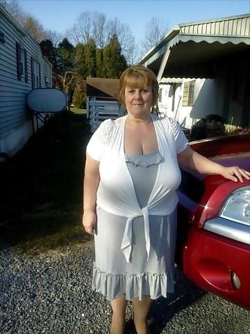17P Nice big boob plump mature dressed