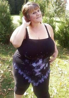 17P Nice big boob plump mature dressed