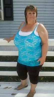17P Nice big boob plump mature dressed