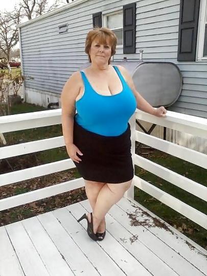 17P Nice big boob plump mature dressed