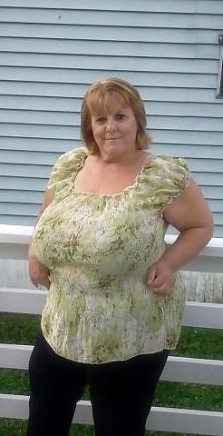 17P Nice big boob plump mature dressed