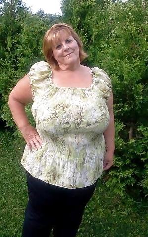 17P Nice big boob plump mature dressed