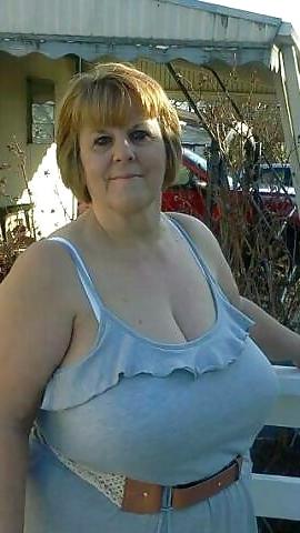 17P Nice big boob plump mature dressed