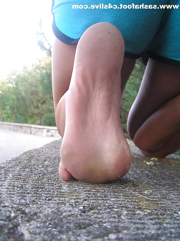 10P Street Feet 2