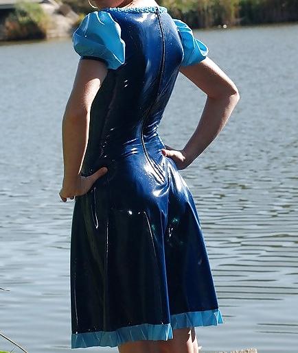 25P German latex dirndl