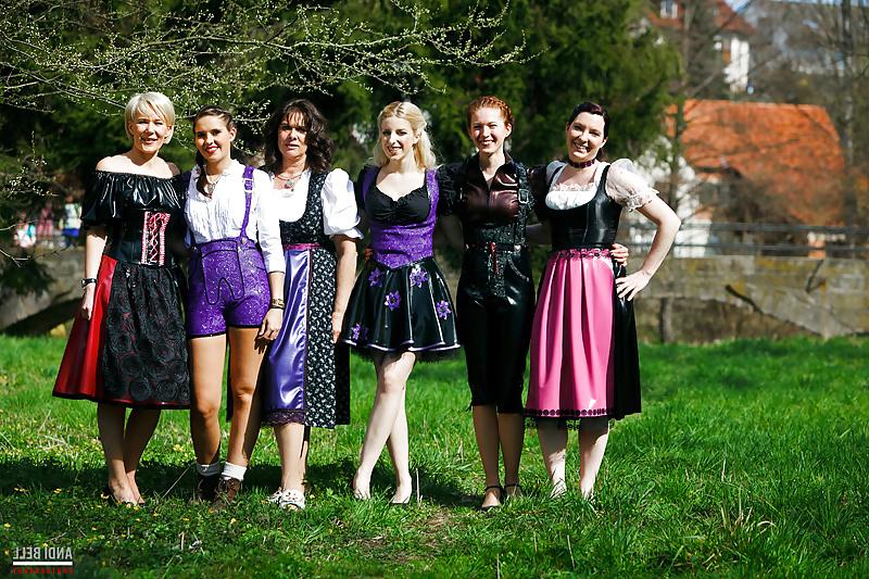 25P German latex dirndl