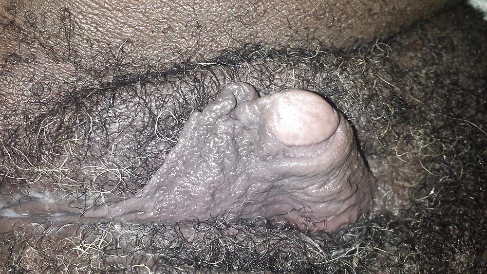 23P Very big clit