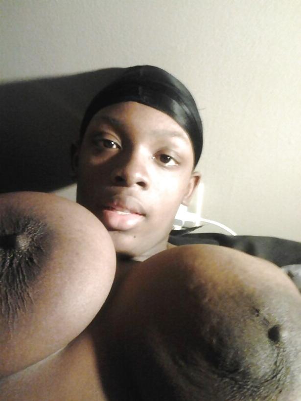 25P Big boobs from the United States